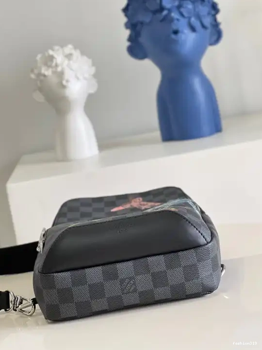 LOUIS AVENUE VUITTON SLINGBAG 0416